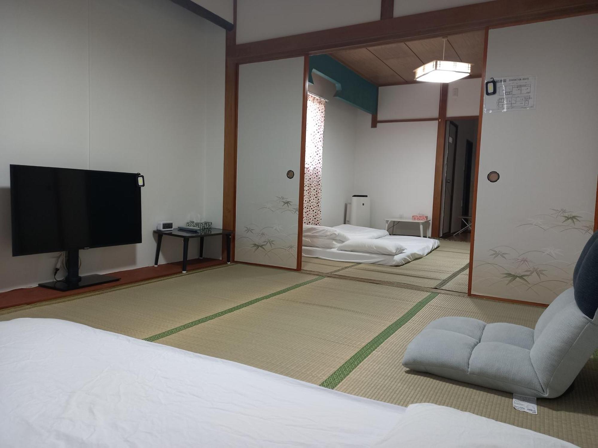 Lucky House Guest House Ōsaka Extérieur photo
