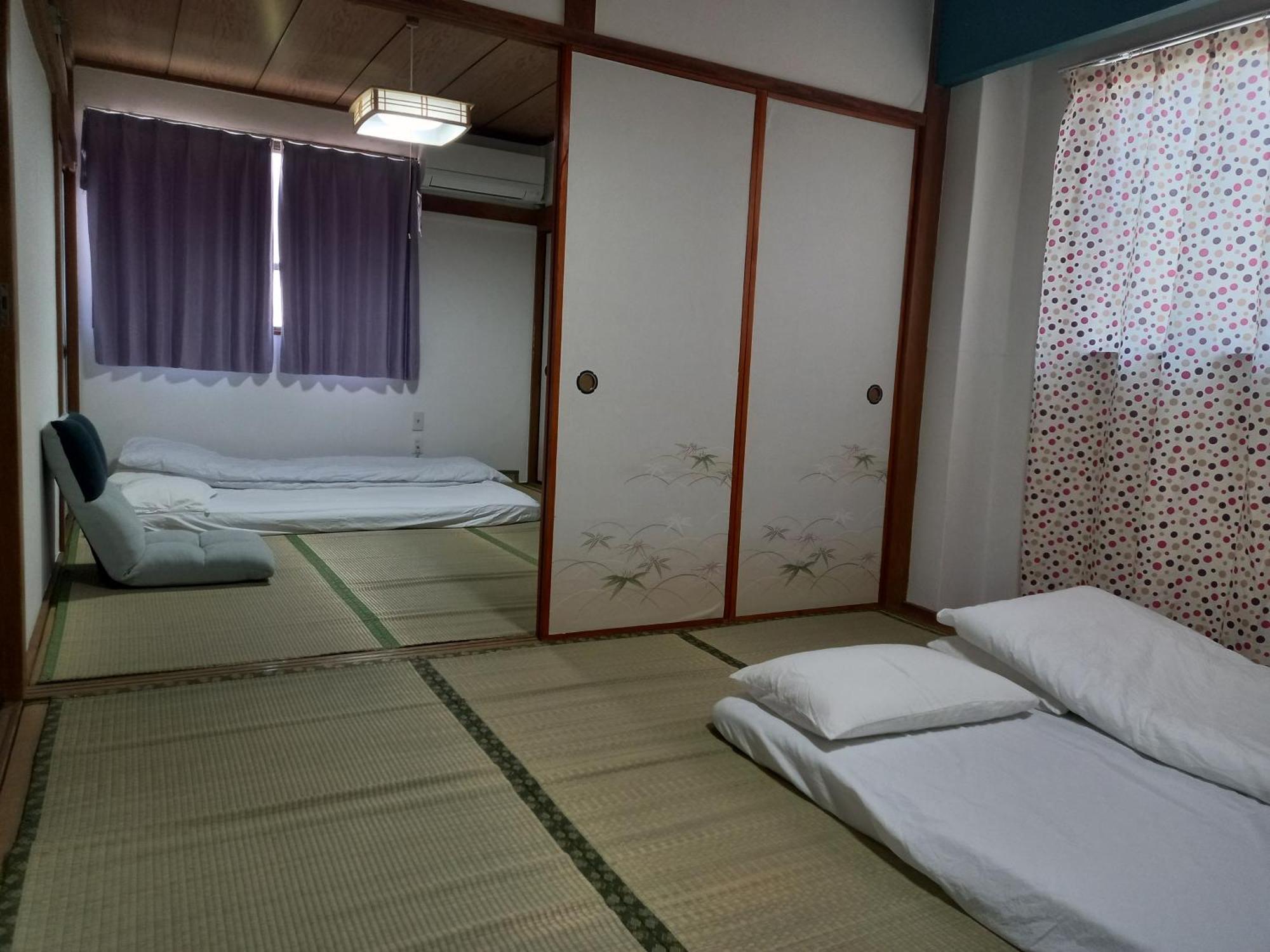 Lucky House Guest House Ōsaka Extérieur photo